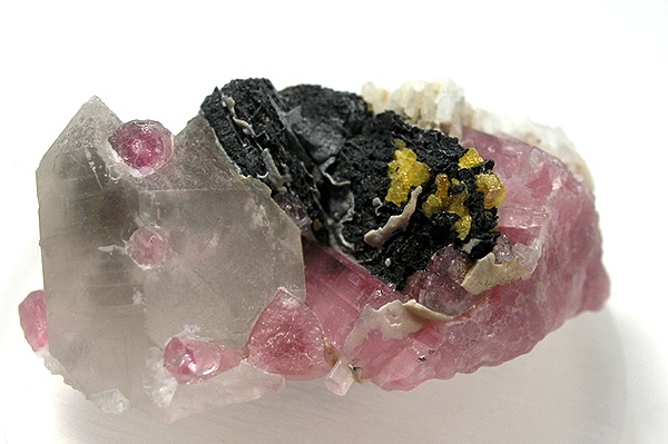 File:Stibiotantalite-Tapiolite-Quartz-34319.jpg