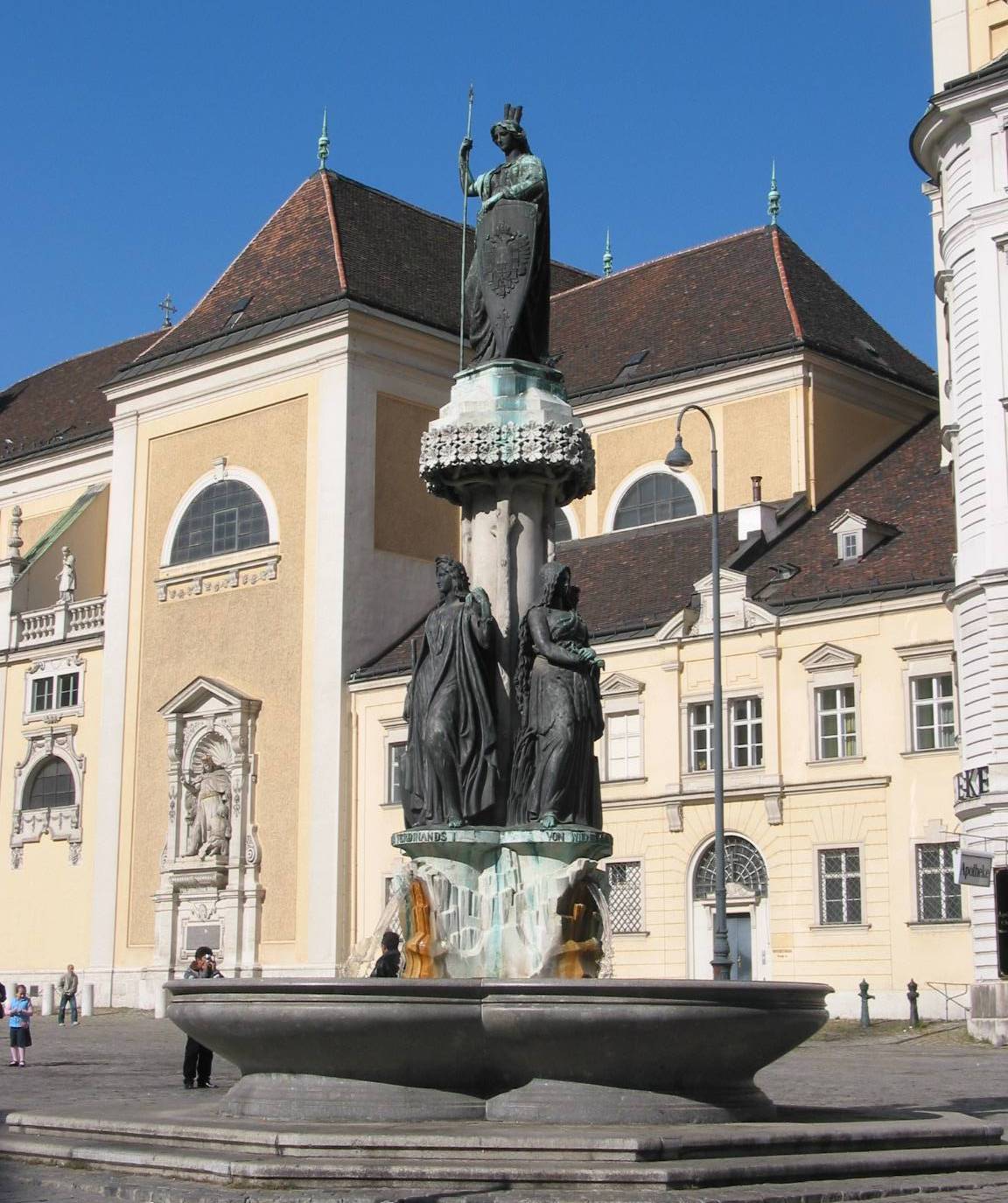 WienAustriabrunnen.jpg