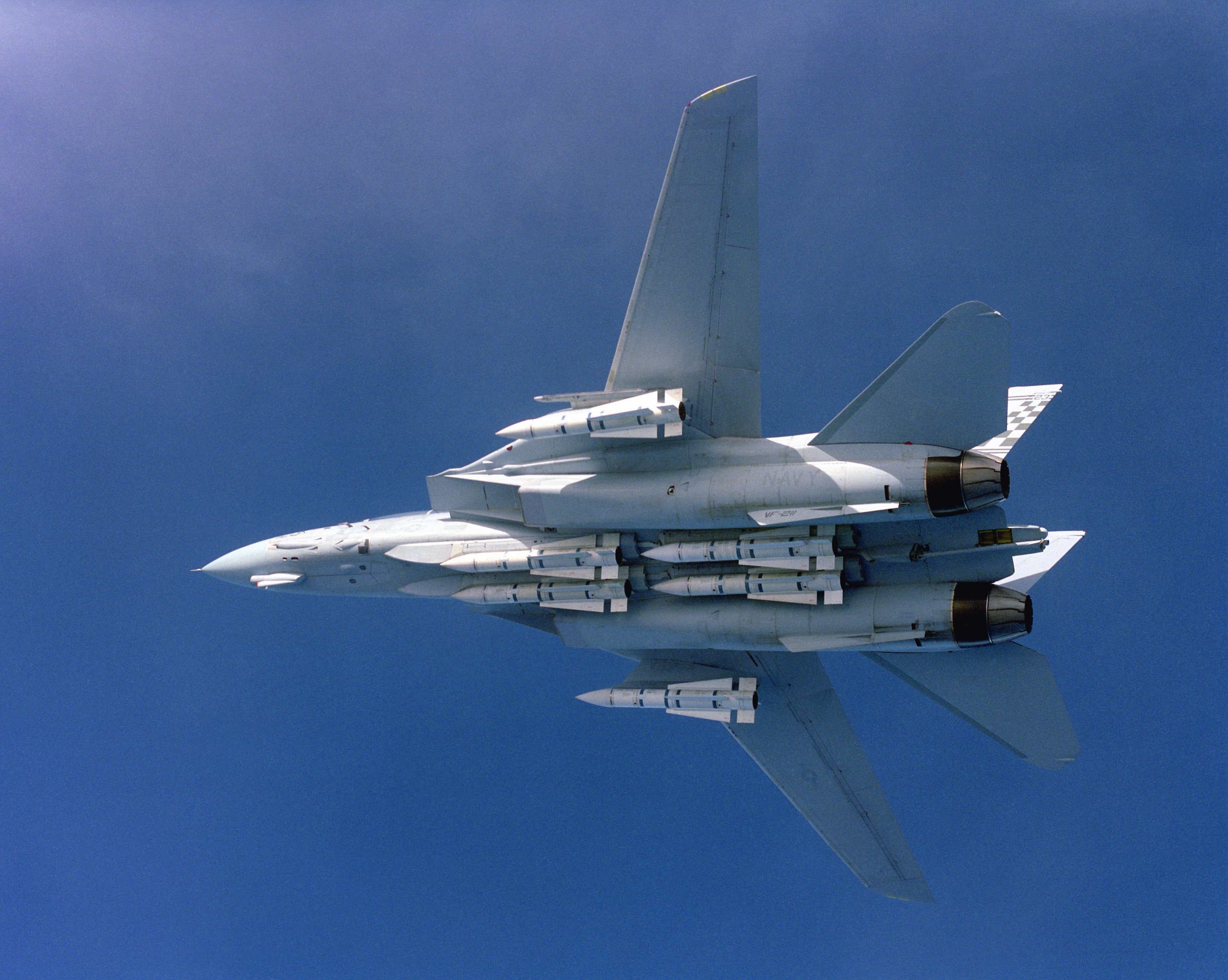 An Air To Air Underside View Of A Fighter Squadron 211 Vf 211 Grumman F 14a Tomcat Aircraft With All Six Of Its Aim 54 Phoenix Missiles Visible 3010 2401 Militaryporn