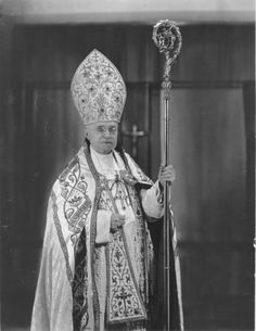 File:Abbot Penmings with miter and crozier.jpg