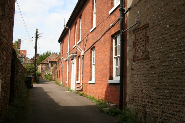 File:Almonry Lane - geograph.org.uk - 574844.jpg