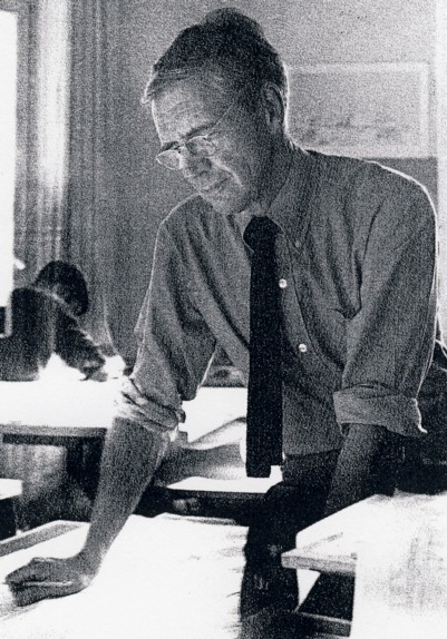 Anders Tengbom in seinem Büro in Gamla stan 1960