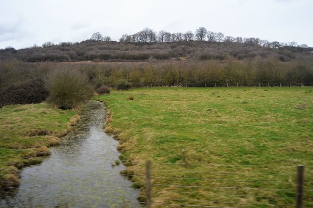 File:Drainage ditch - geograph.org.uk - 5400064.jpg