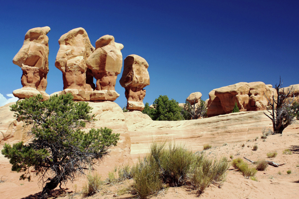 Datei Four Hoodoos Devils Garden Grand Staircase Escalante