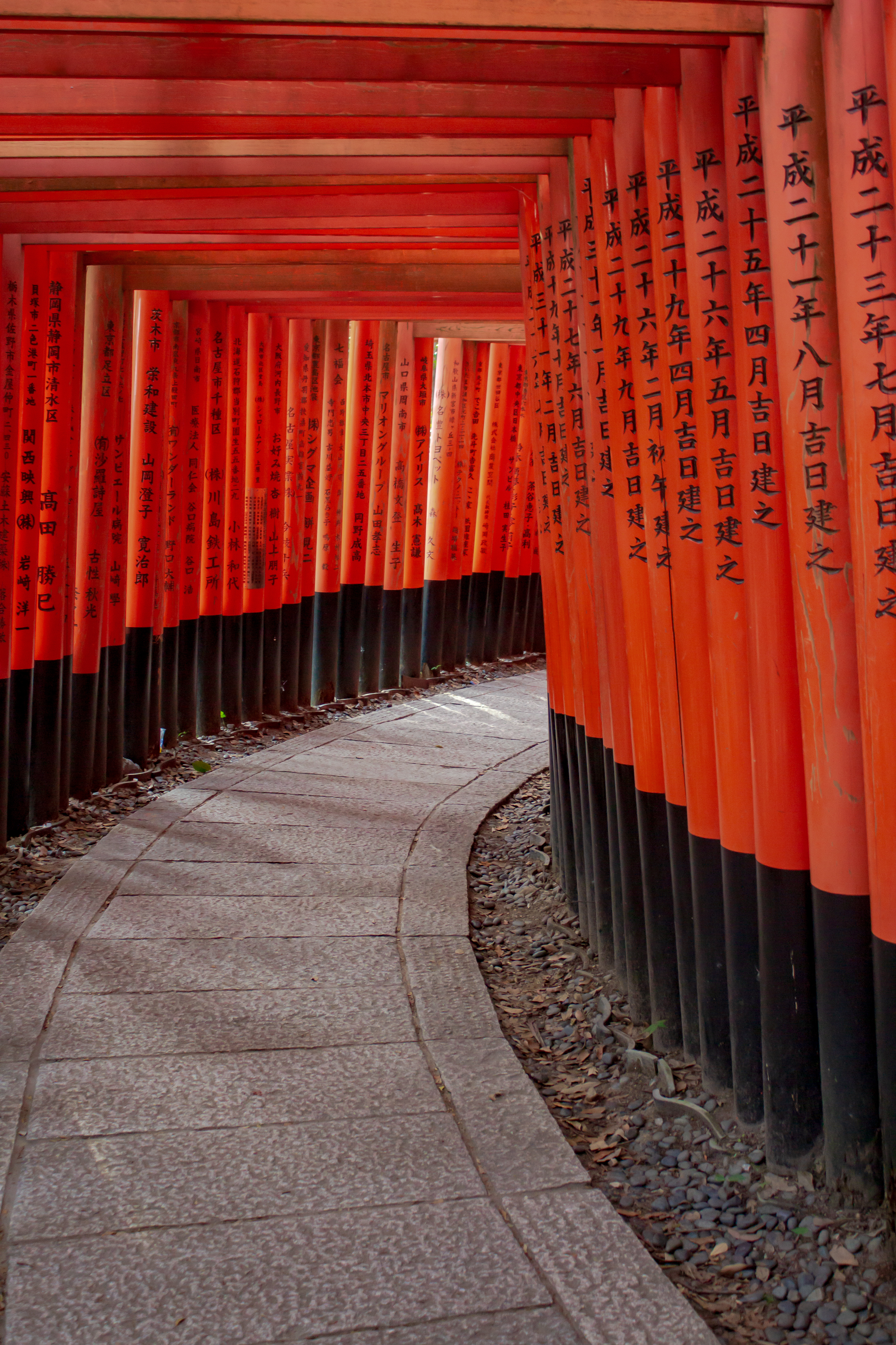 File Fushimi Inari Taisha Senbon Torii August 19 Jpg Wikimedia Commons