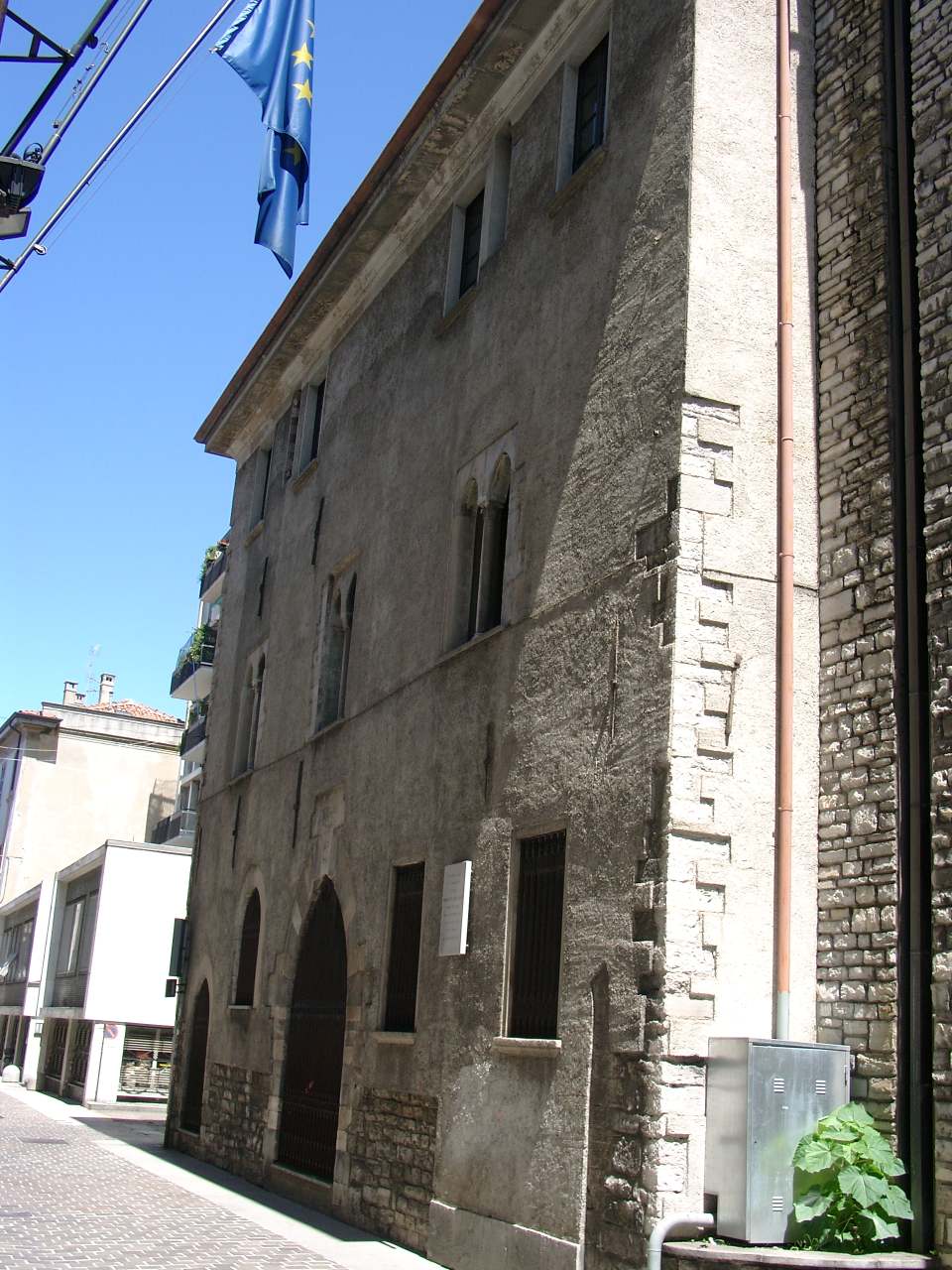 Casa natal de Inocencio XI, en Como.