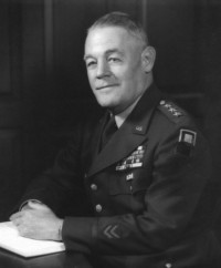 General Thomas Herren 1954.jpg