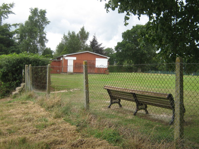 File:Hawkenbury Cricket Pavilion - geograph.org.uk - 1410233.jpg