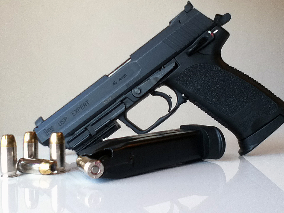 Jambe BK droite - Porte-pistolet Universel Gl17 M9 1911 Hk Usp