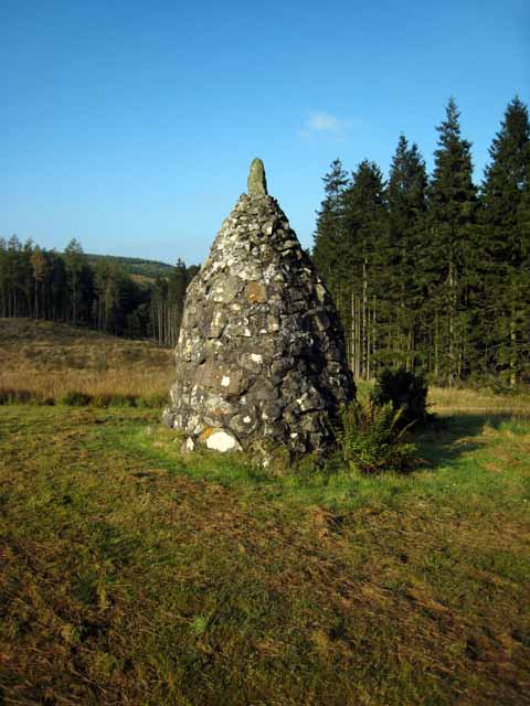 File:Kirstie's Cairn, Changue Forest - geograph.org.uk - 263356.jpg -  Wikipedia