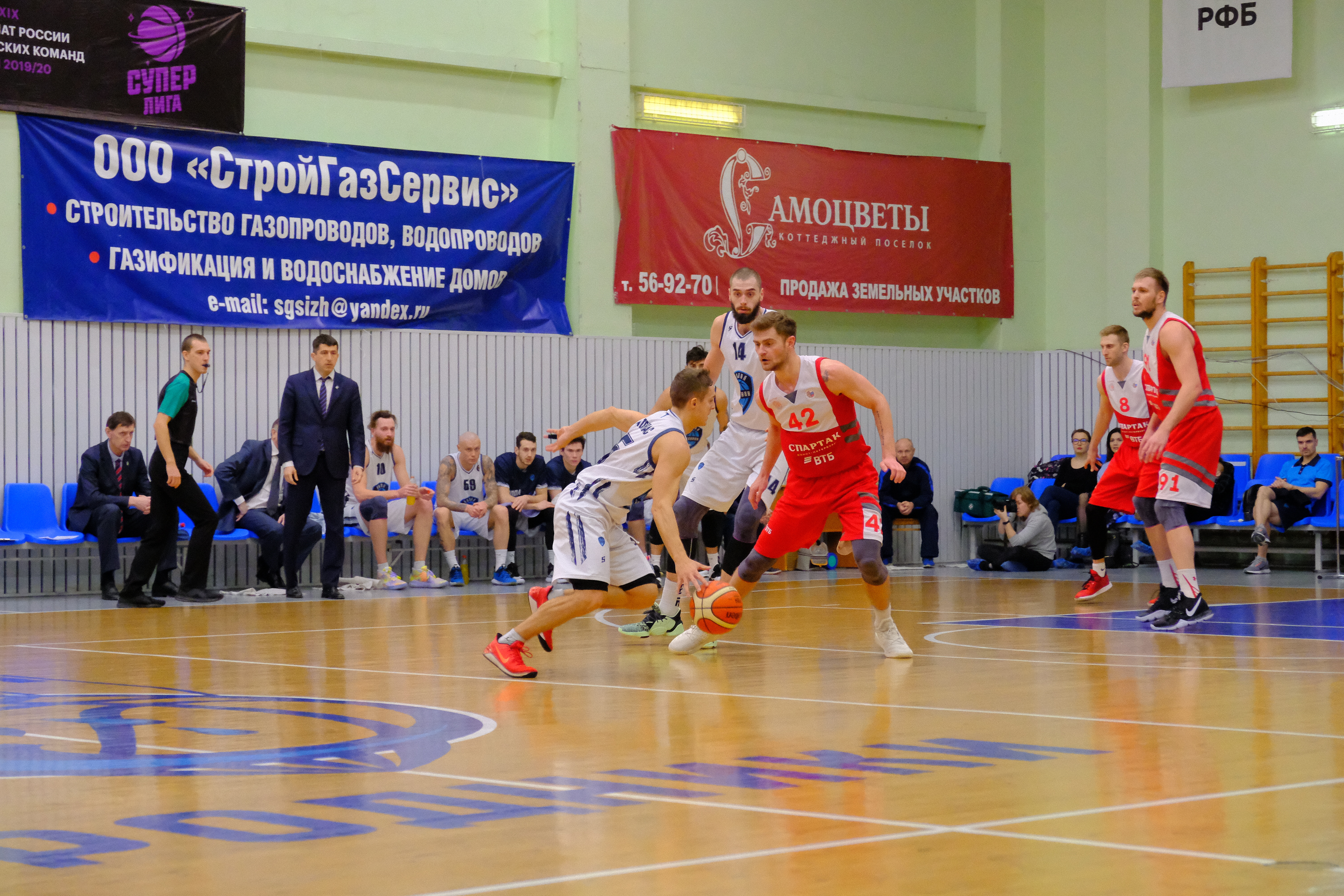 Файл:Kupol-Rodniki vs Spartak SPB (2020-01-18)-8.jpg — Википедия