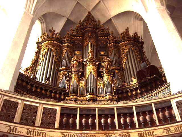 File:Luckau Orgel.JPG