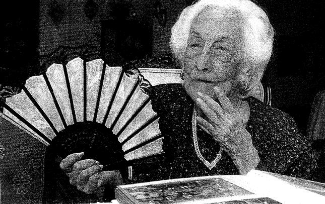 María Esther de Capovilla at age 115 in 2005