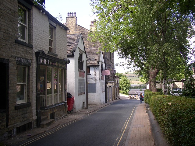 File:Northgate, Elland - geograph.org.uk - 214569.jpg