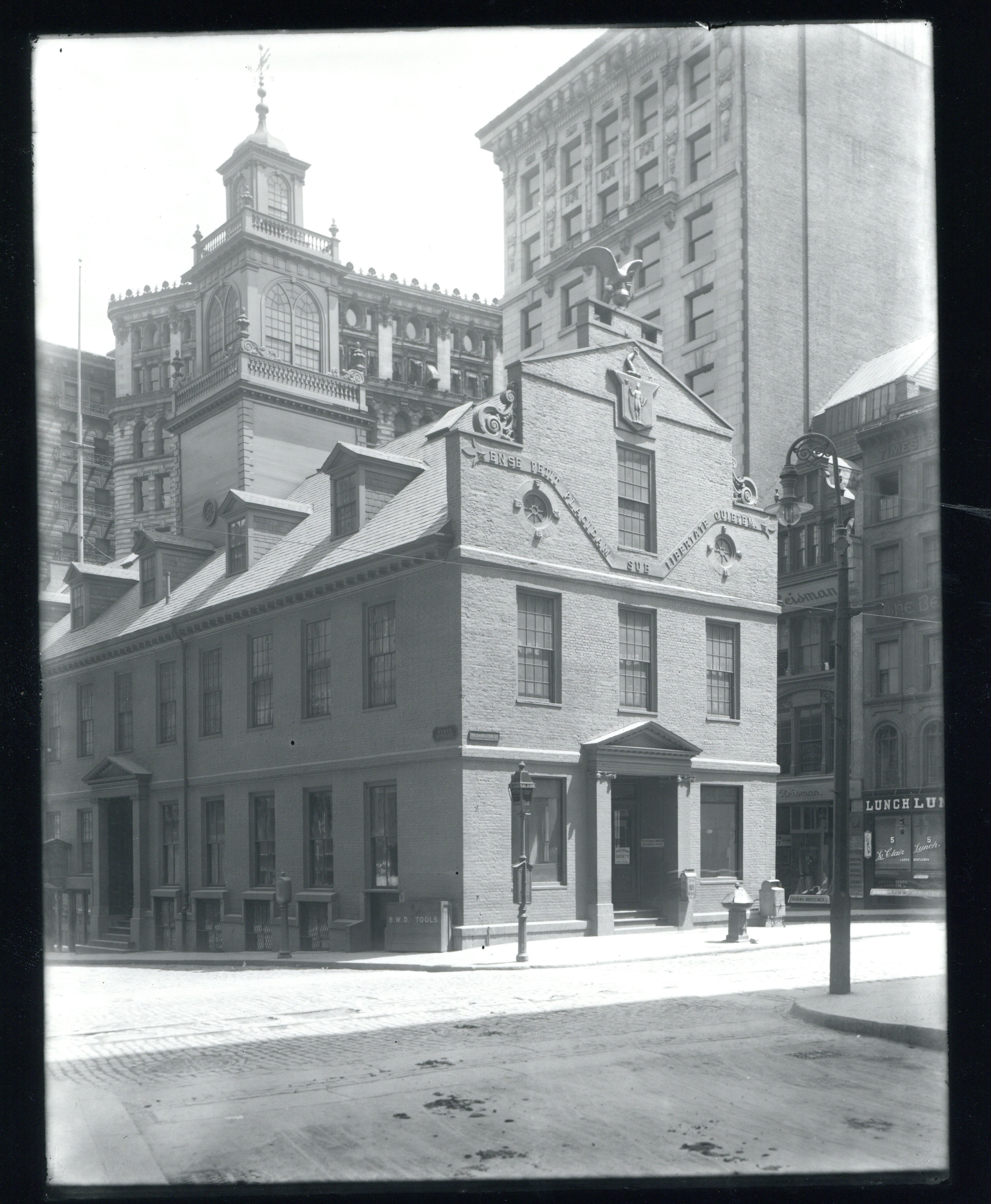 Олд стейт. Old-State-House-Boston.