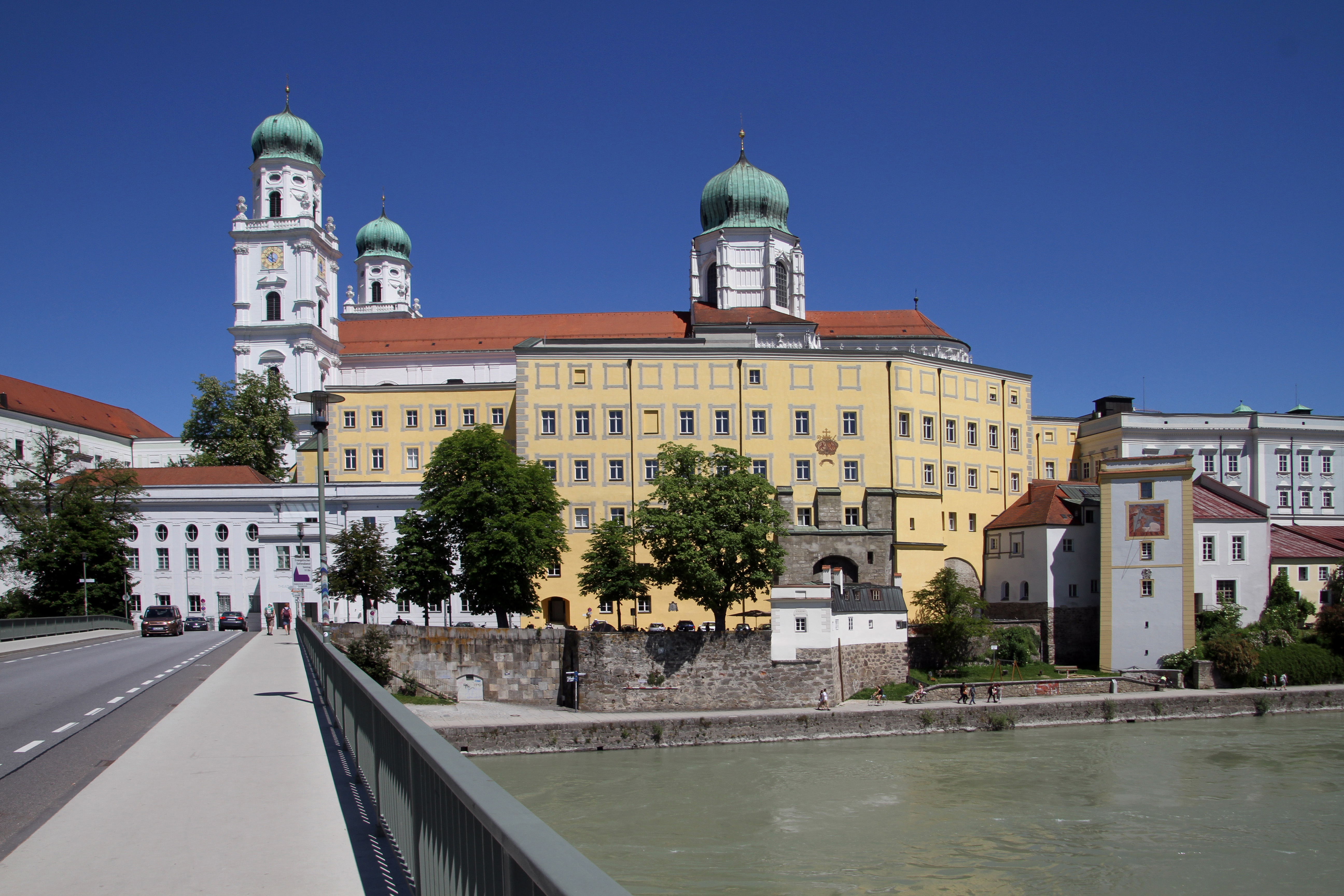 Passau-Dom-04-von der Innbruecke-2017-gje.jpg. 