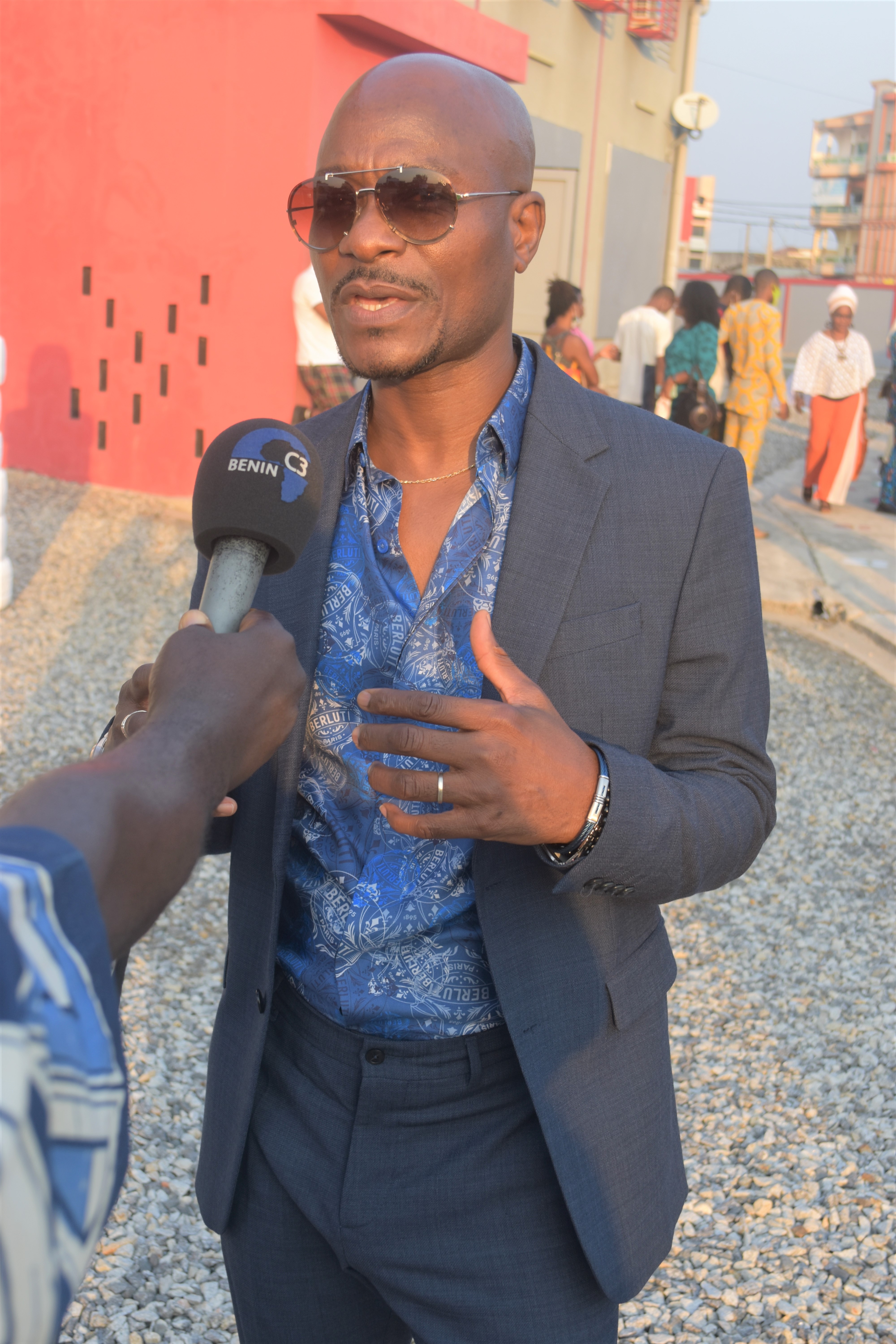 Fichier:Richard Flash a Canal Olympia Wologuèdè à Cotonou au Bénin 15  janvier 2021 01.jpg — Wikipédia