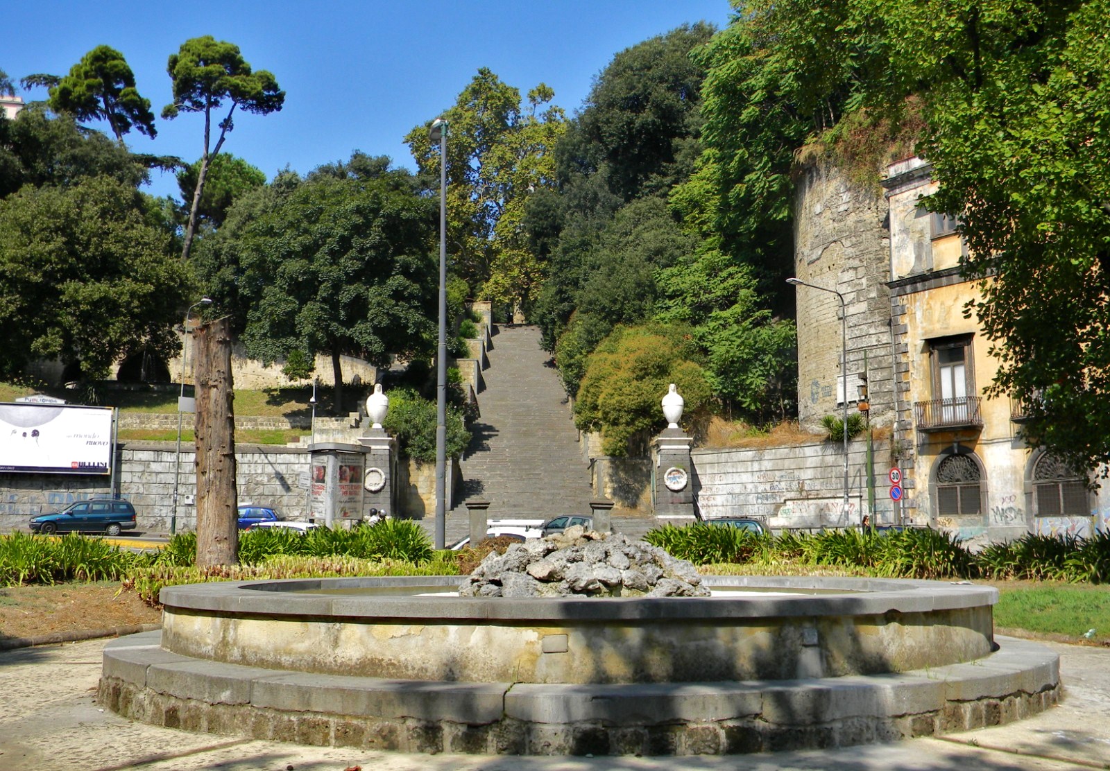 Scalinata dei Giardini della Principessa Jolanda - Salita di Capodimonte