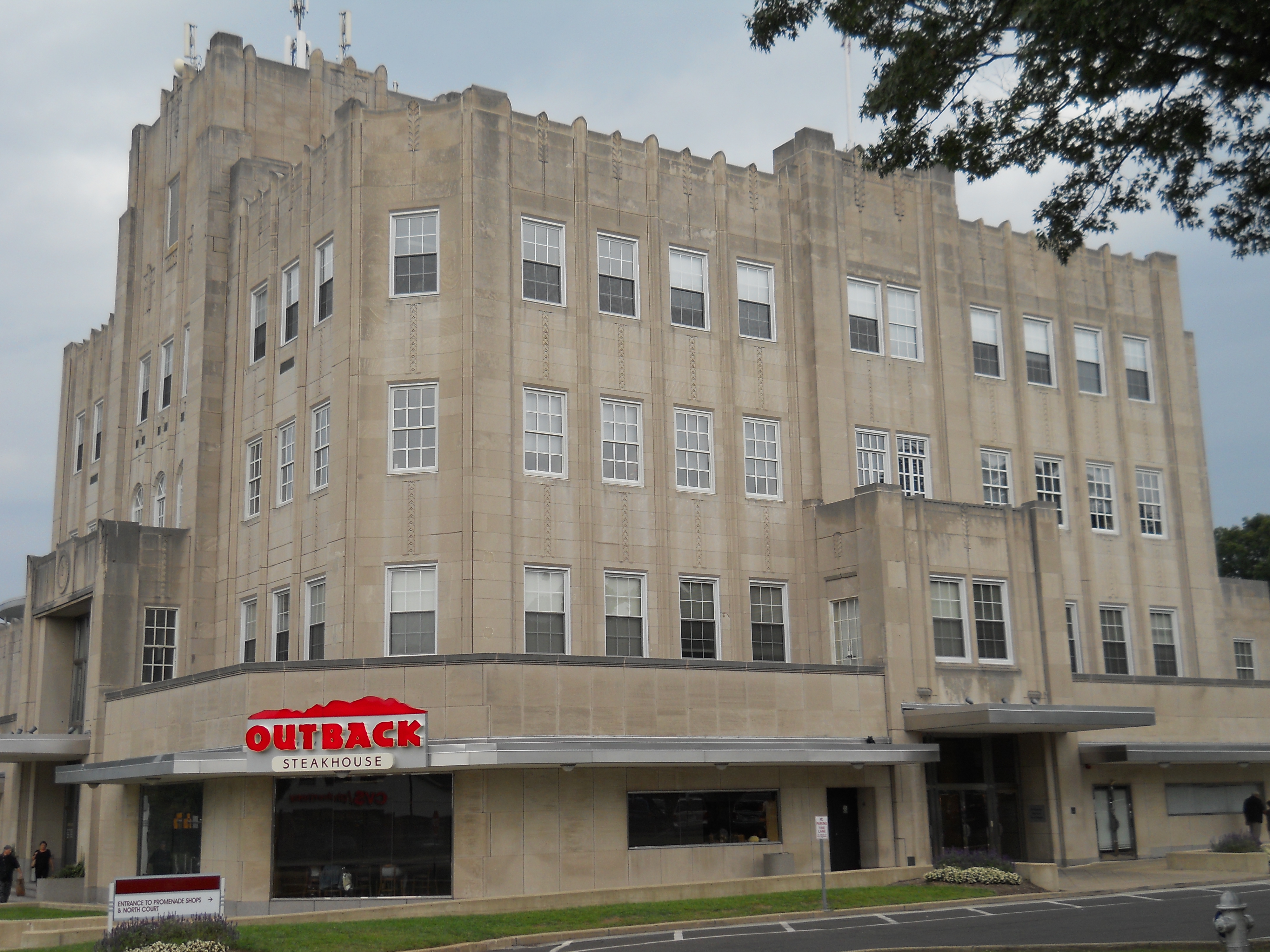 Strawbridge and Clothier Store, Jenkintown - Wikipedia