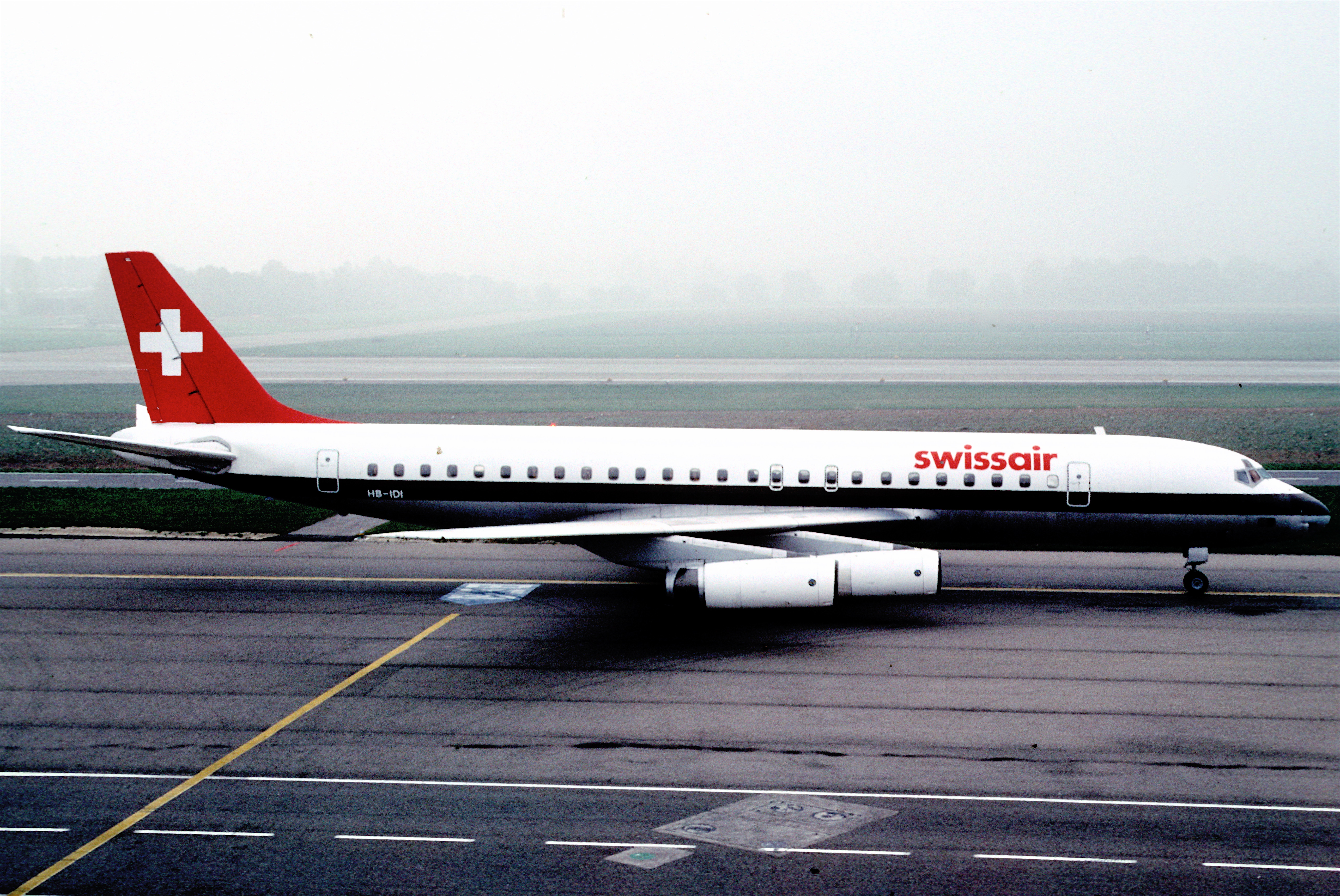 File:Swissair DC-8-62; HB-IDI@ZRH, January 1984 AKG (5127162246 