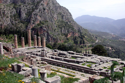 Temple of Apollo Delphi.jpg