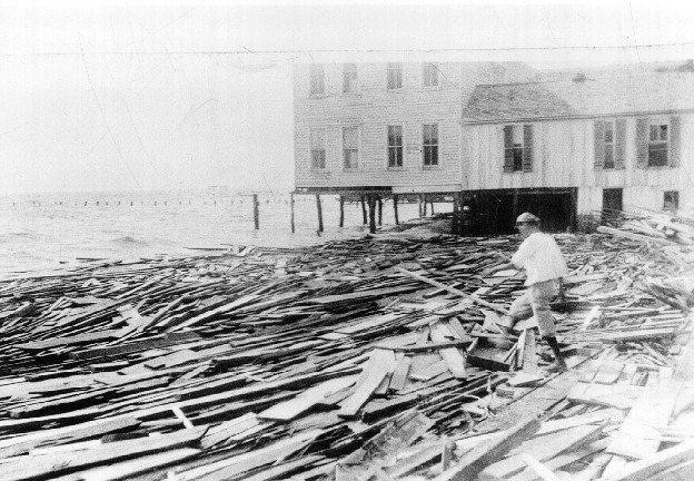 File:Building destroyed by the 1916 Texas Hurricane.jpg