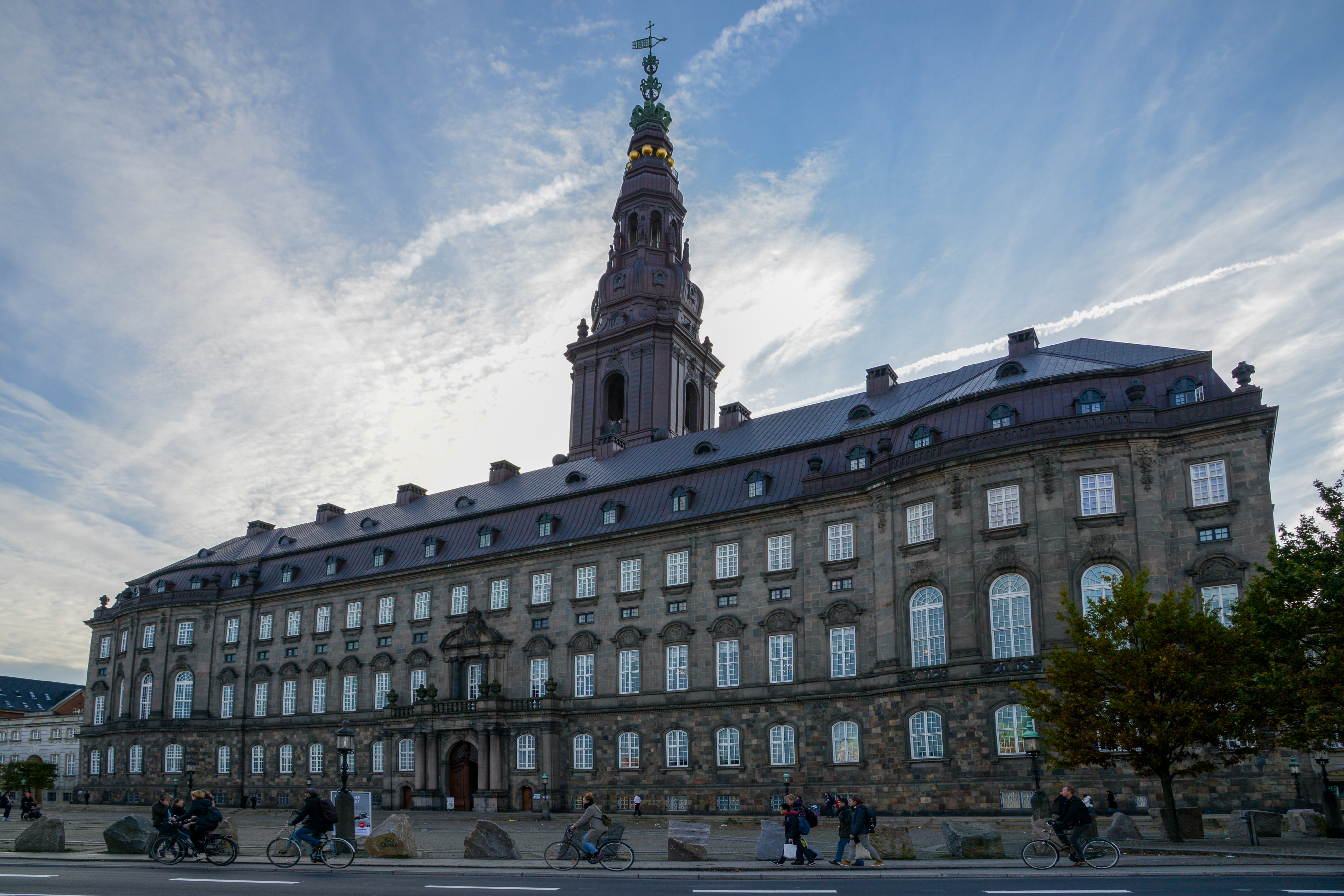 File:Christiansborg Slot (37848966176).jpg - Wikimedia Commons
