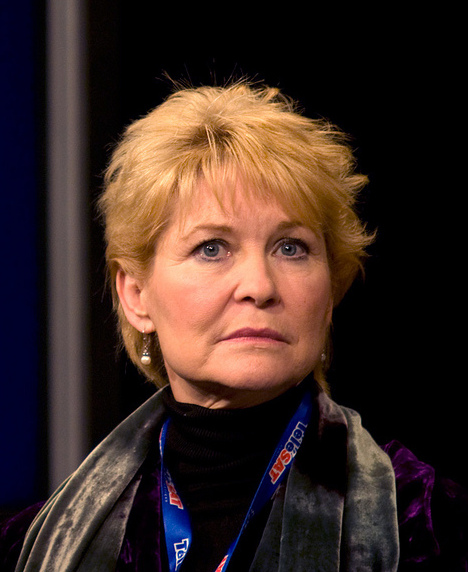 Dee Wallace 2010 cropped