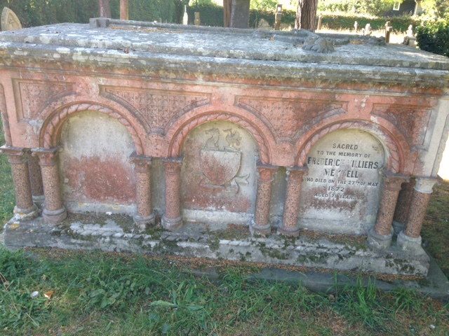 File:Frederick Villiers Maynell's tomb, St Wilfrid's, Haywards Heath.jpg