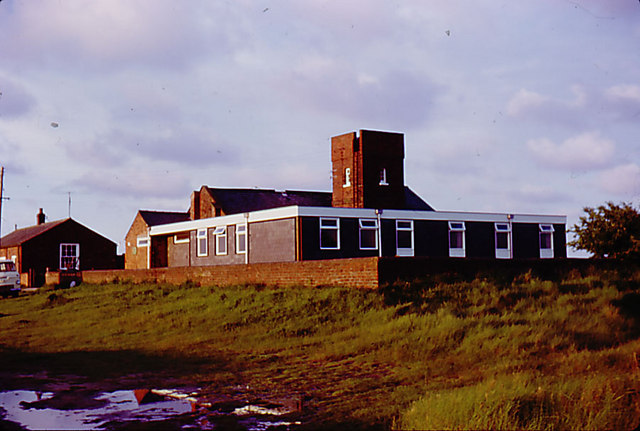 File:Gibraltar Point Visitor Centre - geograph.org.uk - 242698.jpg