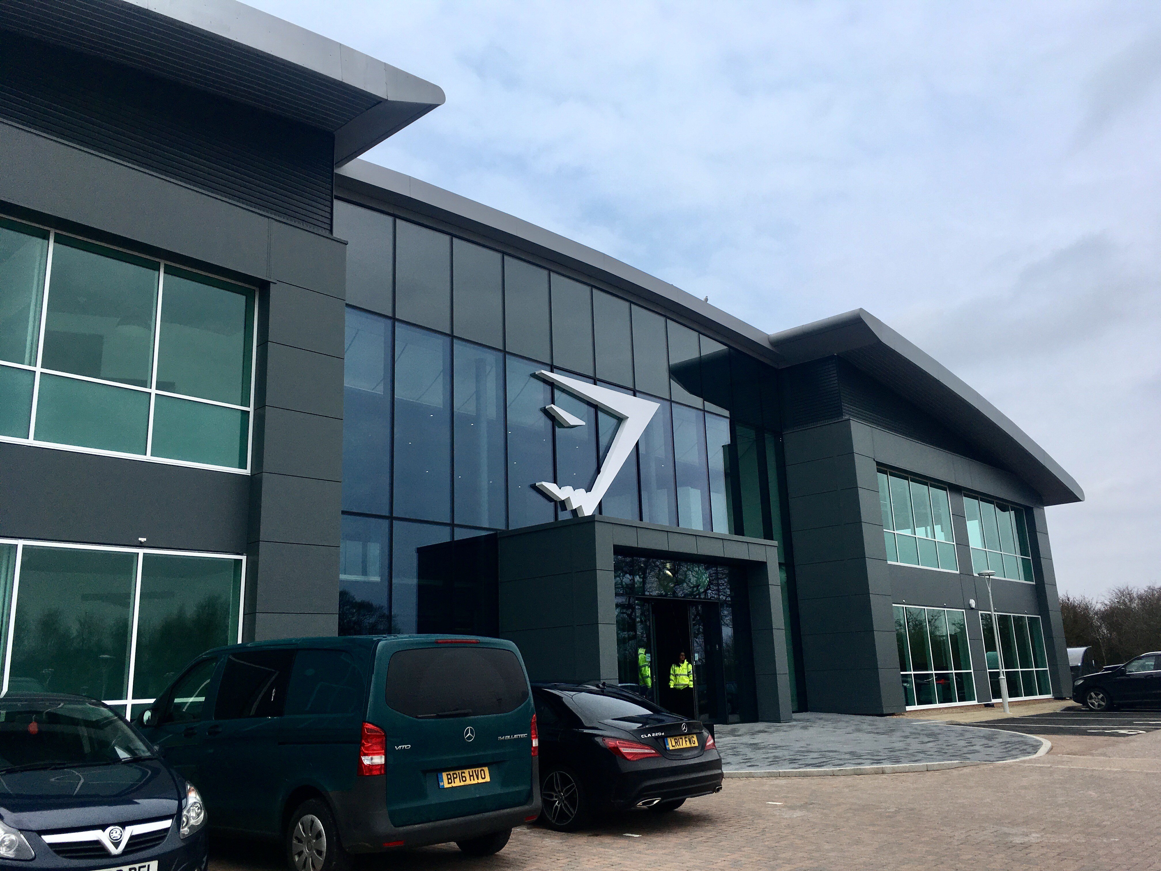 Ben Francis, fondateur de Gymshark. Il est dans la salle de gym de  l'entreprise à leurs sièges sociaux à Solihull, West Midlands, Royaume-Uni  Photo Stock - Alamy