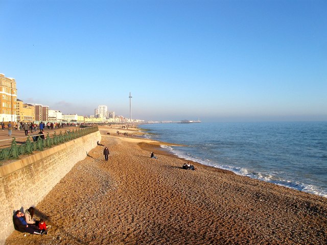 File:Hove Beach - geograph.org.uk - 5290413.jpg