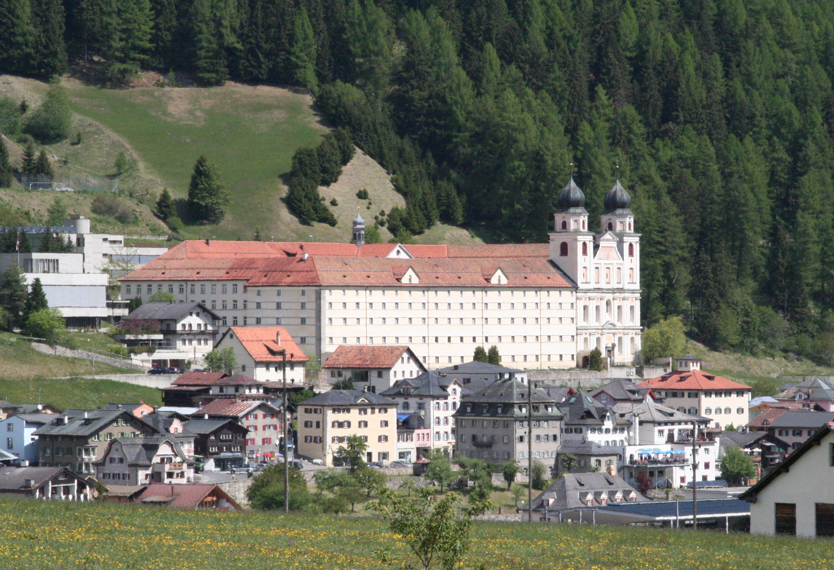 Resultado de imagen de disentis switzerland