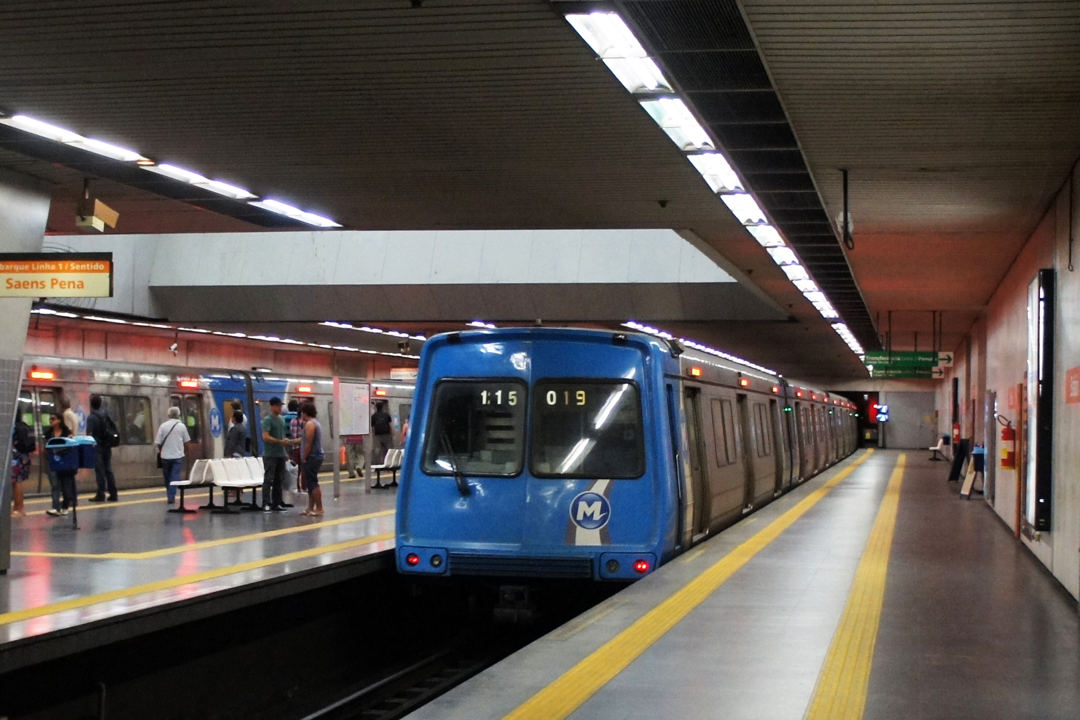 Download File:Metro Rio 01 2013 Estacio 5394.JPG - Wikimedia Commons