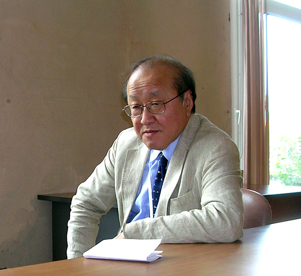 File:Mitsuyoshi Numano 2016.jpg