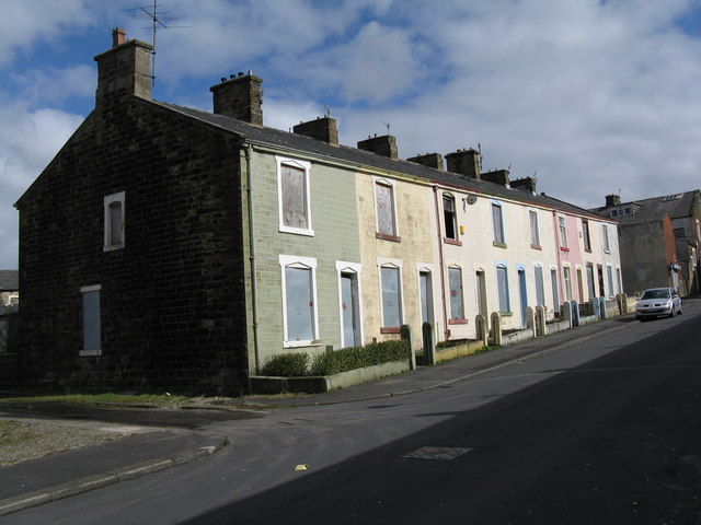 File:Nos. 16 to 2, Macleod Street, Nelson, Lancashire - geograph.org.uk - 754020.jpg