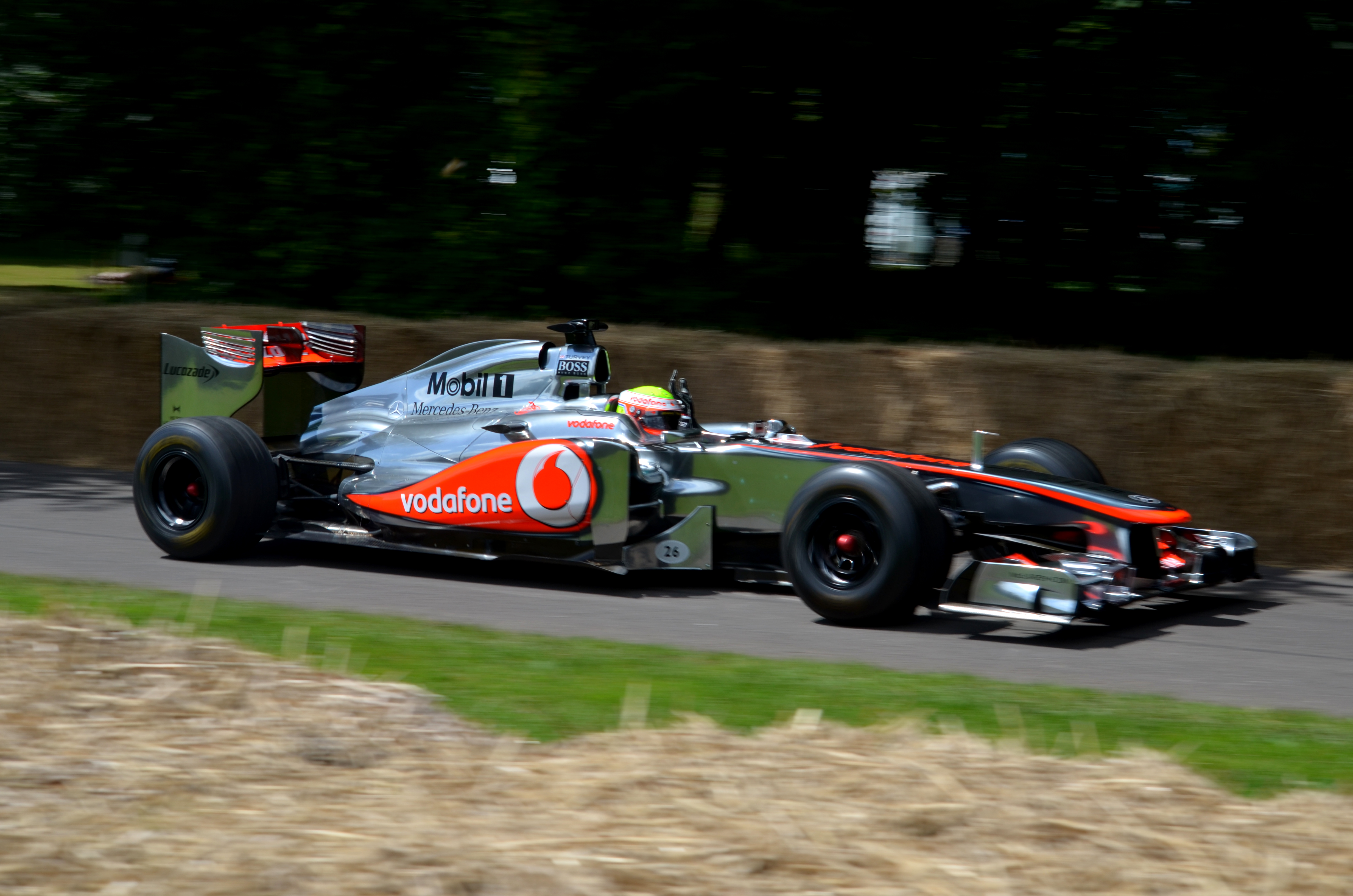 File Oliver Turvey Mclaren Mp4 26 Goodwood 12 Jpg Wikimedia Commons