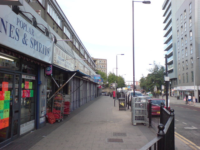 File:Poplar High Street, E14 - geograph.org.uk - 1372812.jpg