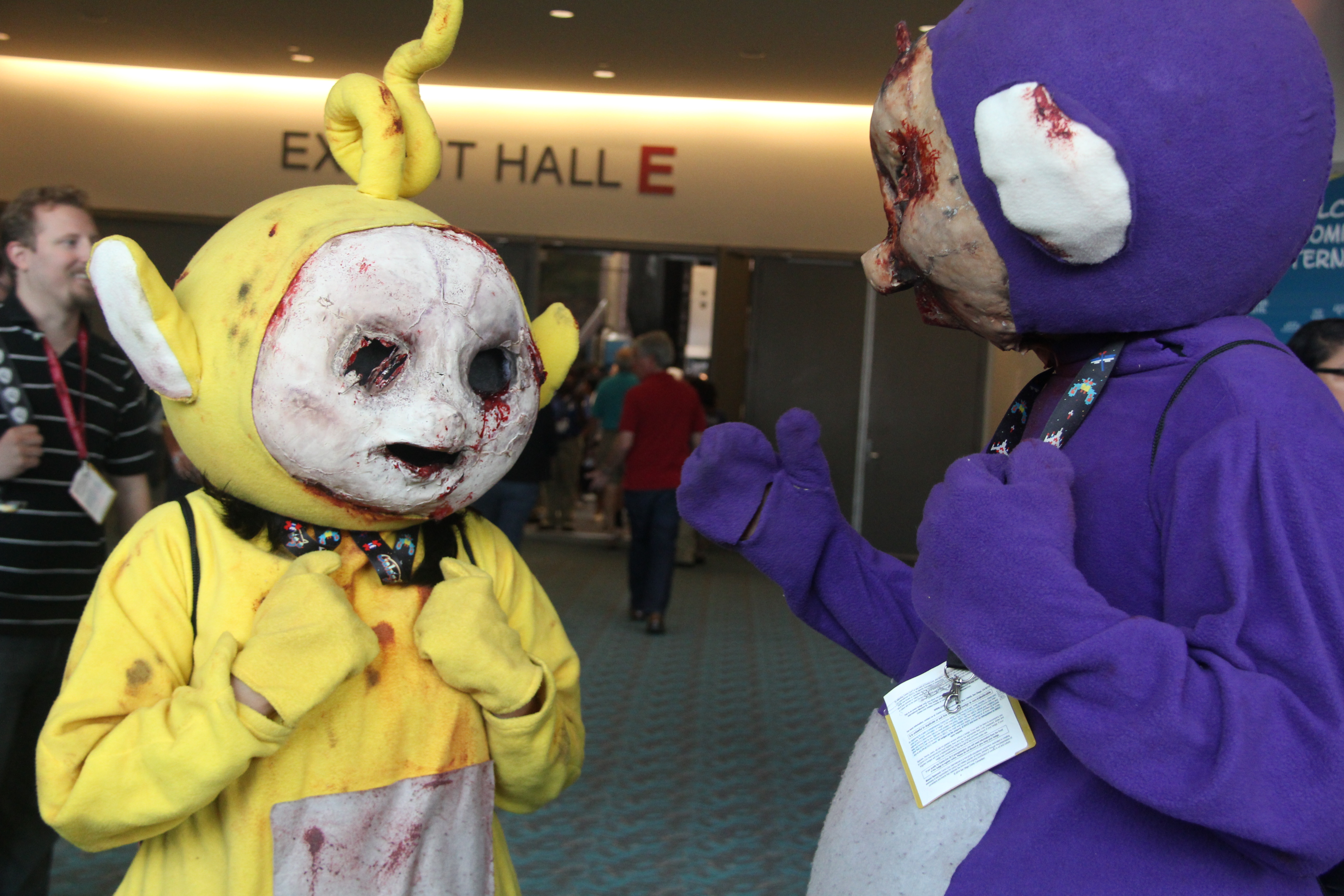 Scary teletubbies costumes