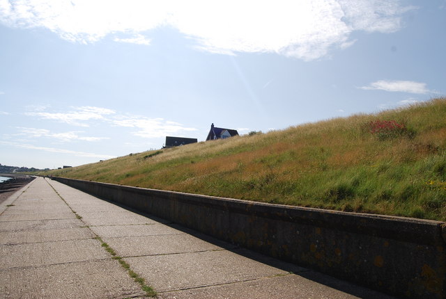 File:Seafront, Studd Hill (2) - geograph.org.uk - 1457672.jpg