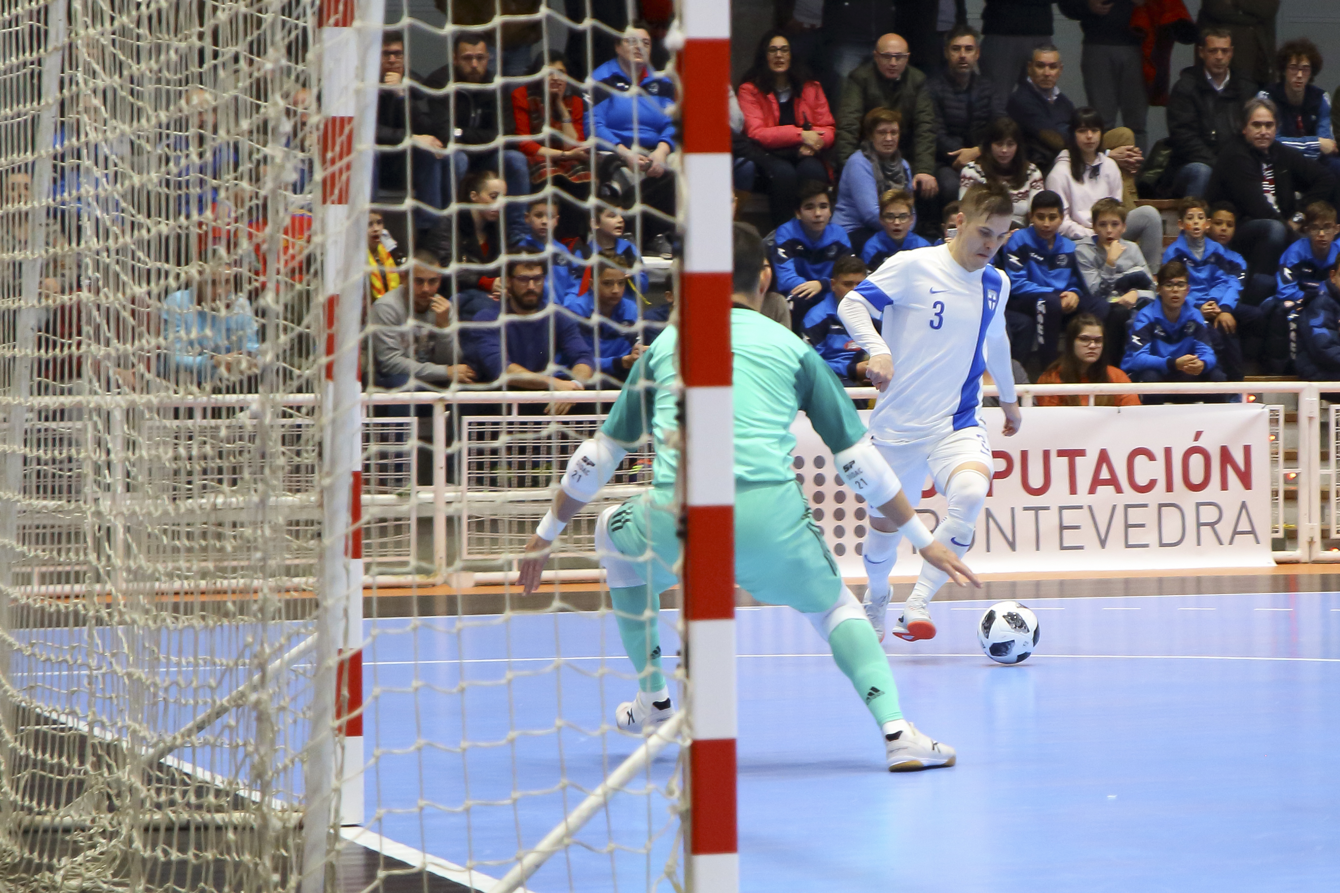 File:Spain v Finland - Futsal International Friendly Match - 8.jpg -  Wikipedia