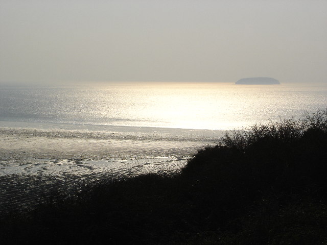 File:Steep Holm(e) from Brean Down - geograph.org.uk - 12974.jpg