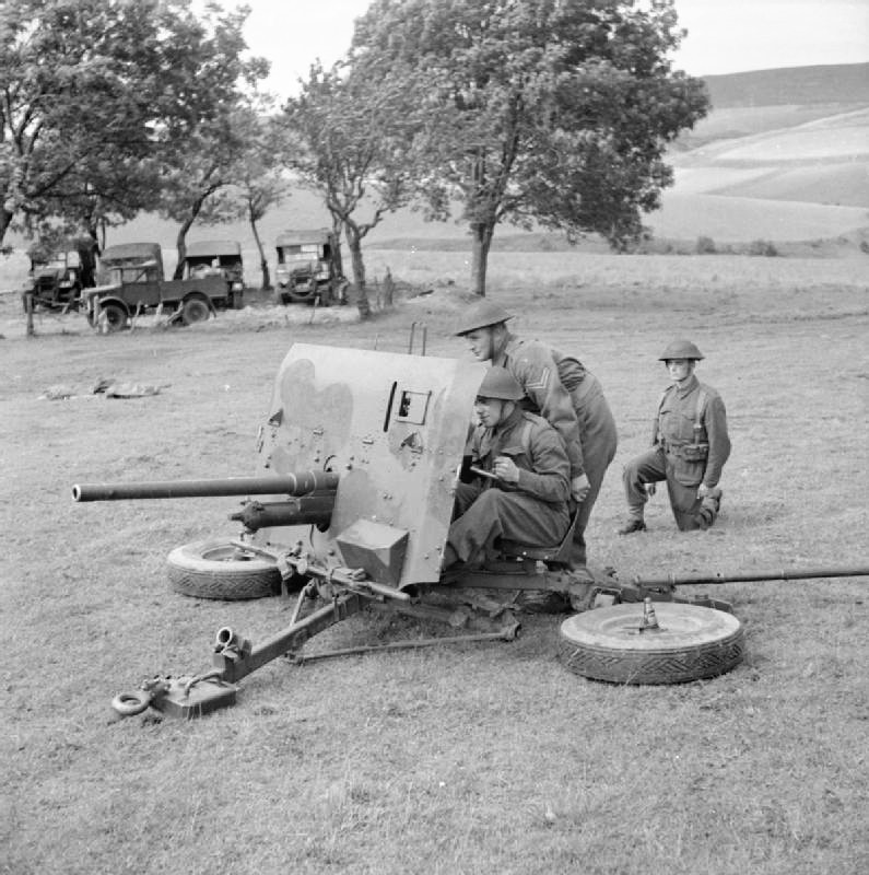 Ordnance QF 2-pounder - Wikipedia