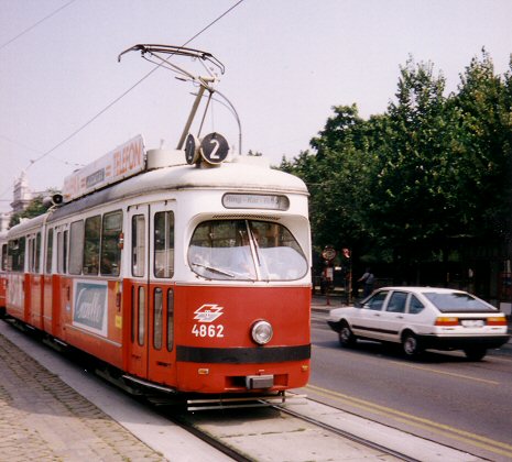 File:Tram Wenen.jpg