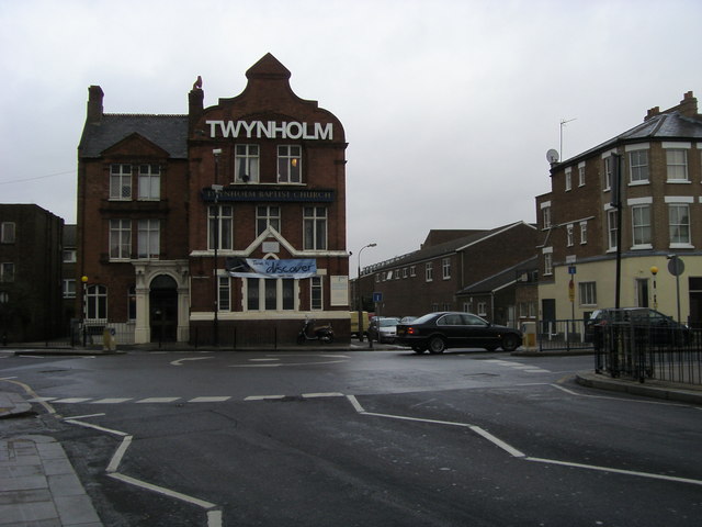 File:Twynholm Baptist Church - geograph.org.uk - 1088440.jpg