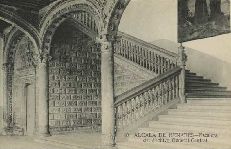 File:Alcalá de Henares (Tomás de Gracia Rico 1915) Escalera del Archivo General Central.png