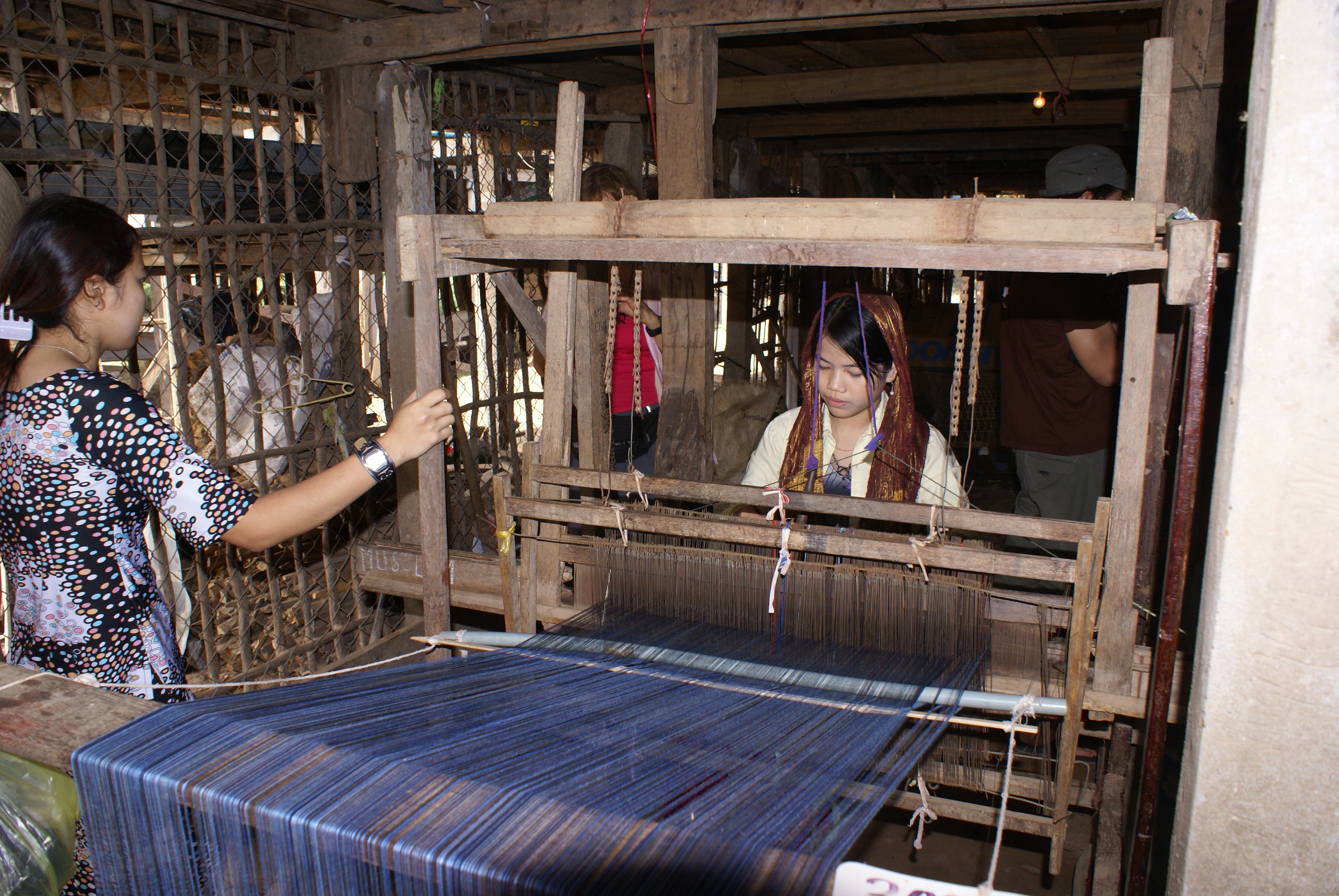 Baguio Travel: Easter Weaving Room