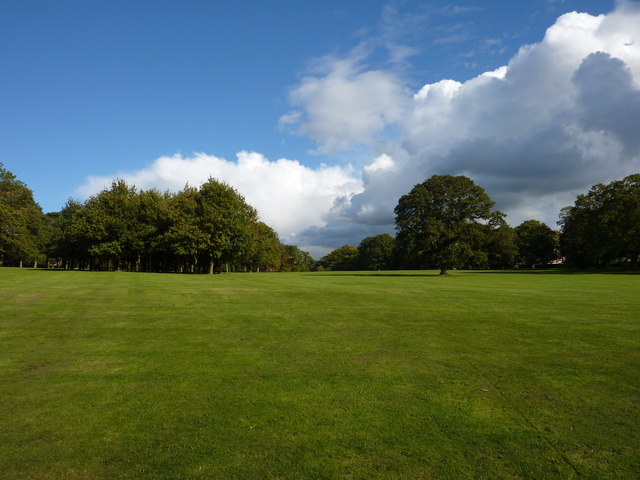 File:Cloud Formation over South Park - geograph.org.uk - 3179629.jpg