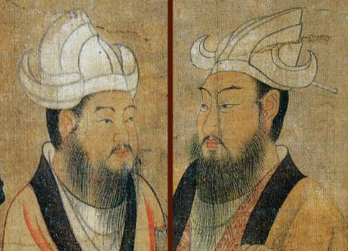 File:Emperors wearing Qia.jpg