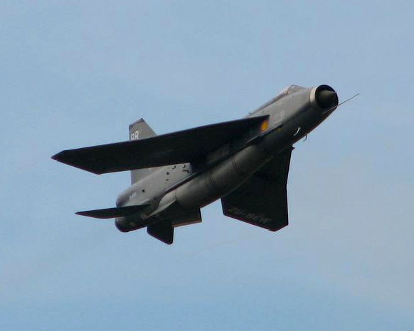 File:English Electric Lightning Ysterplaat Airshow-2006-09-23.jpg